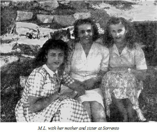 M.L. with her mother and sister at Sorrento